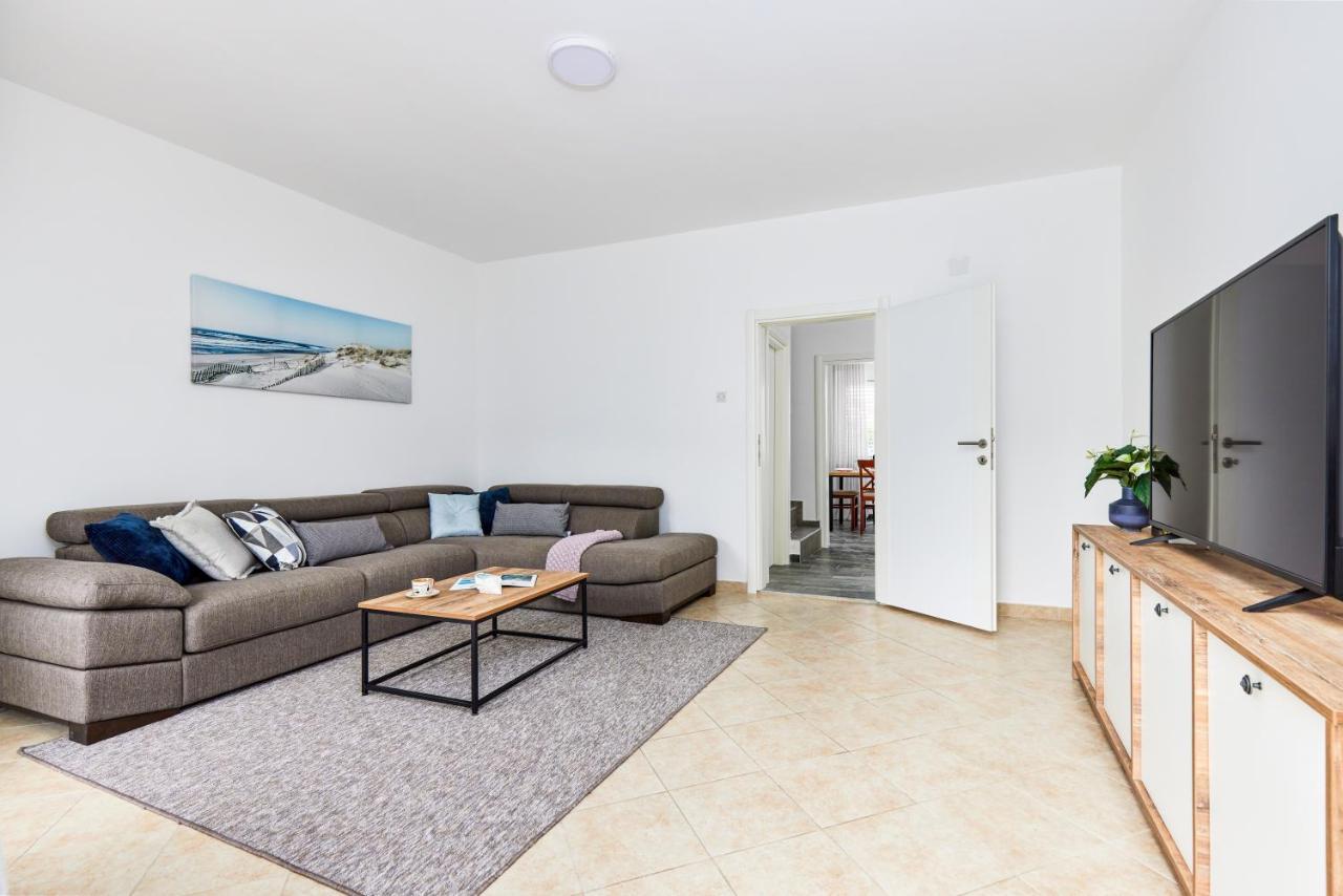 Waikiki Beach House Vila Tivat Exterior foto